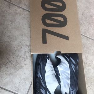Yeezy boost 700s in bone